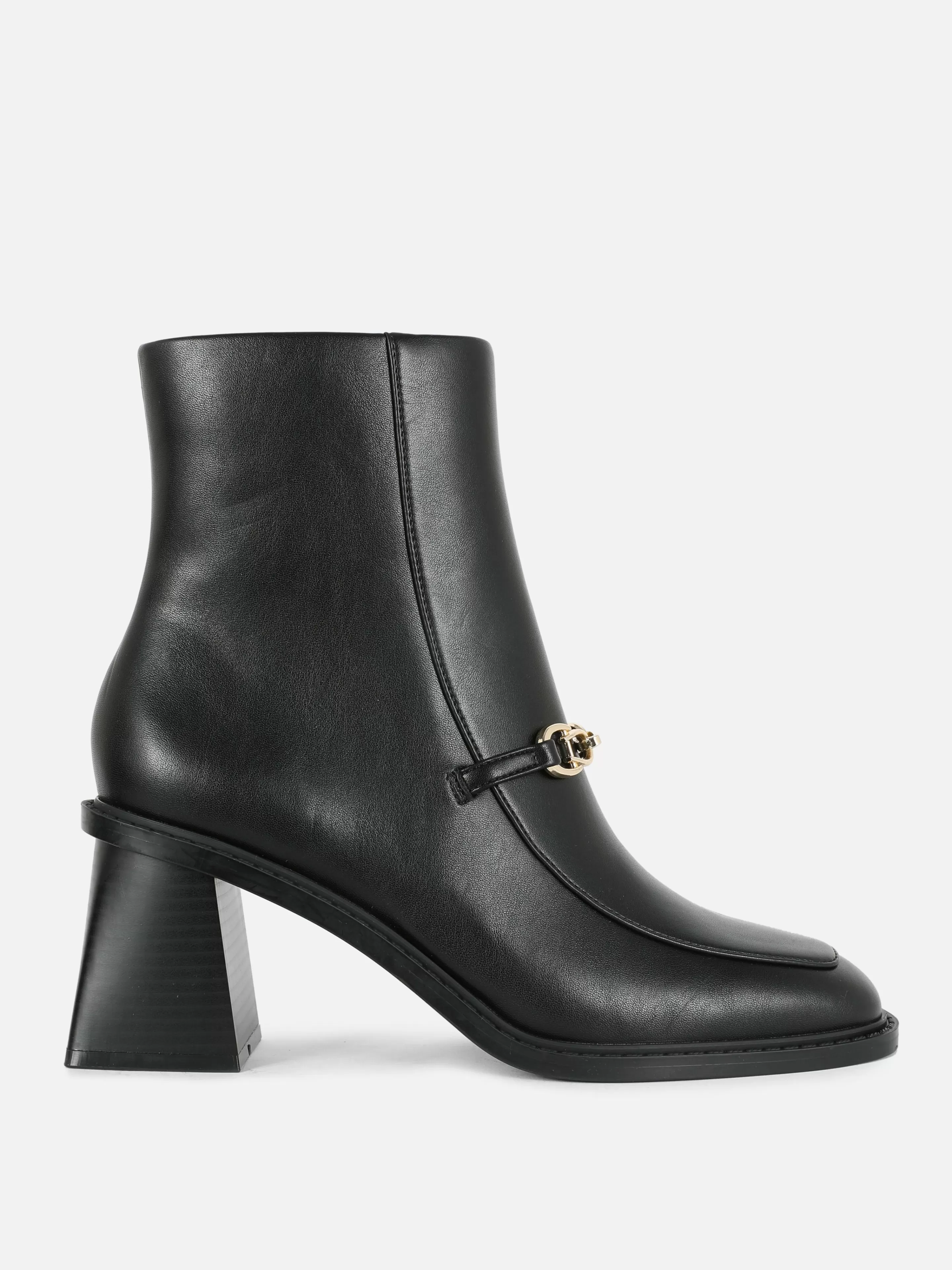 Botas | Agasalhos Inverno*Primark Botas Tacão Detalhe Corrente Rita Ora Preto