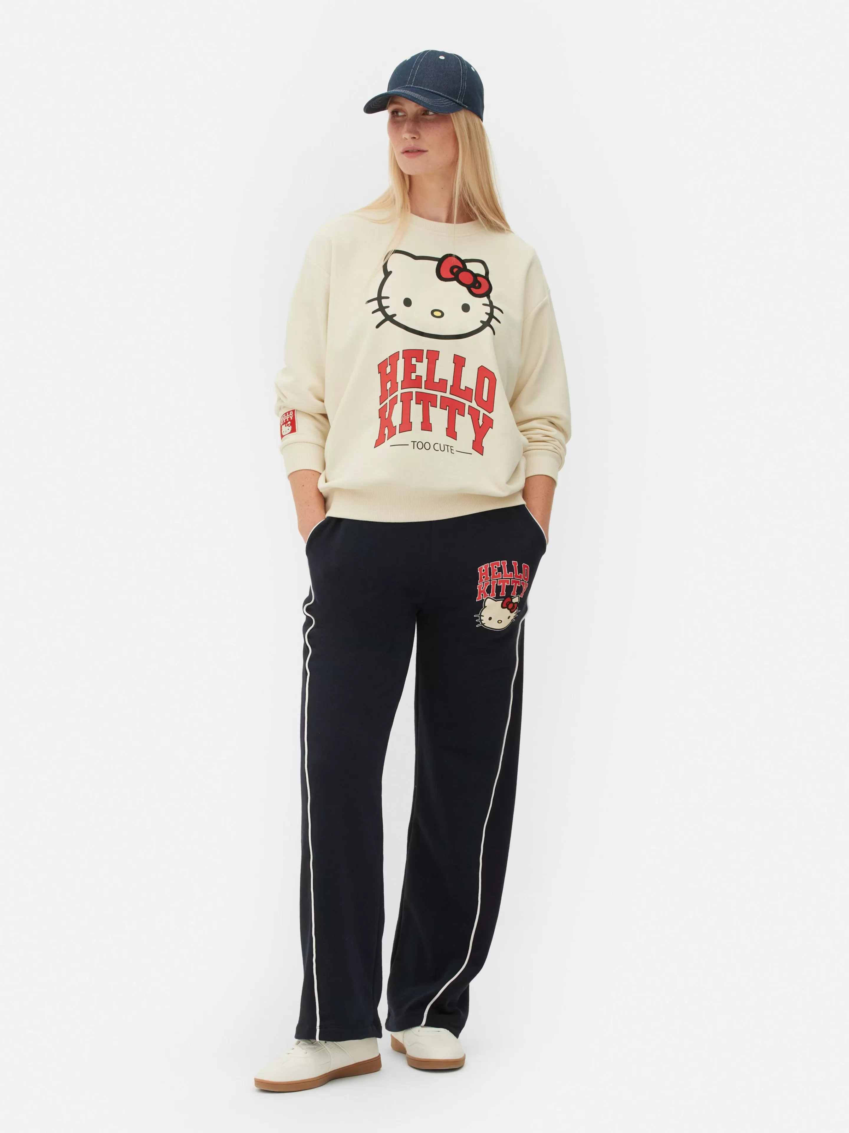 Camisolas Com E Sem Capuz*Primark Camisola Desporto Gráfica Hello Kitty Creme