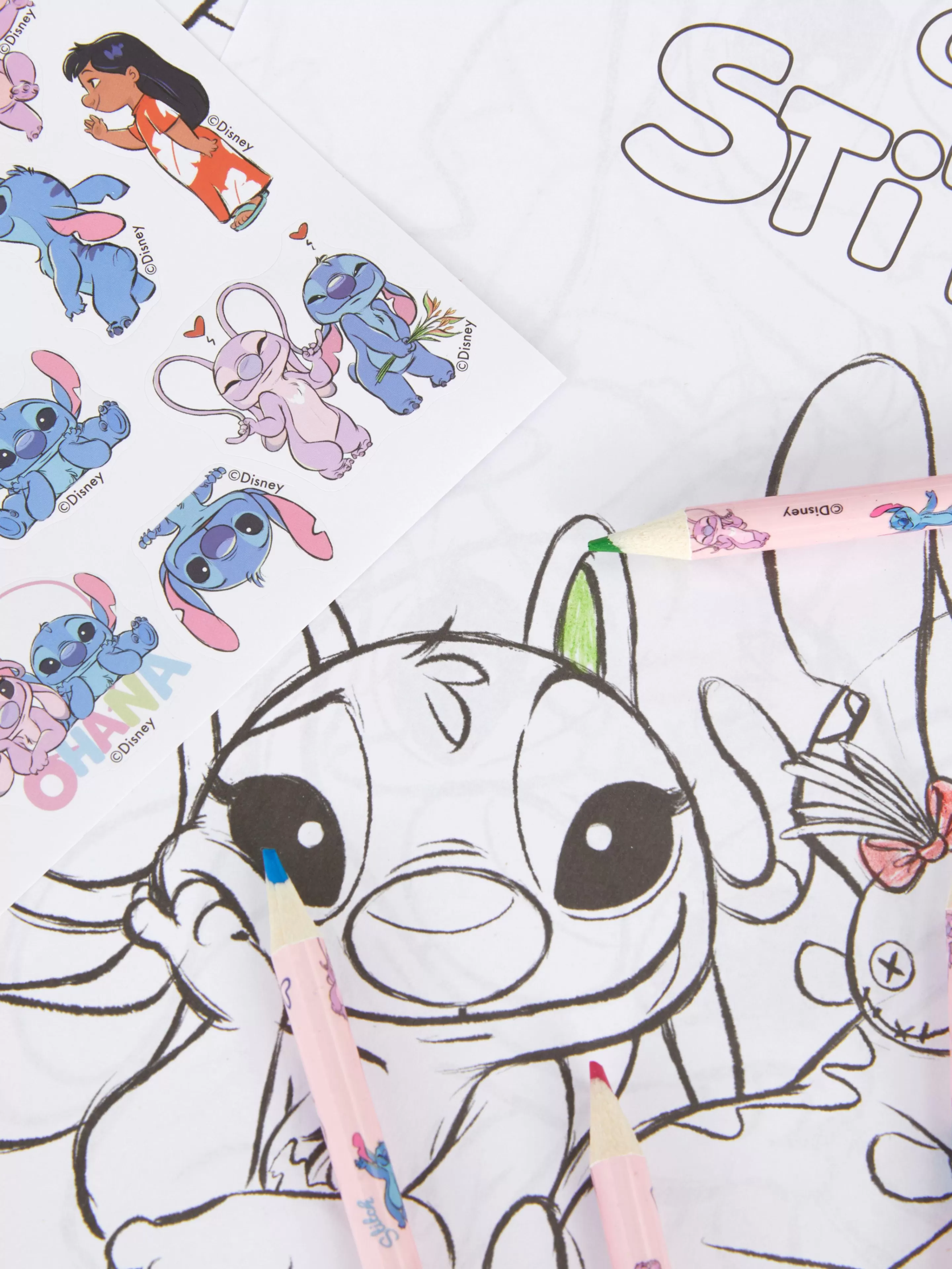 Trabalhos Manuais*Primark Conjunto Colorir Disney Stitch And Angel Azul