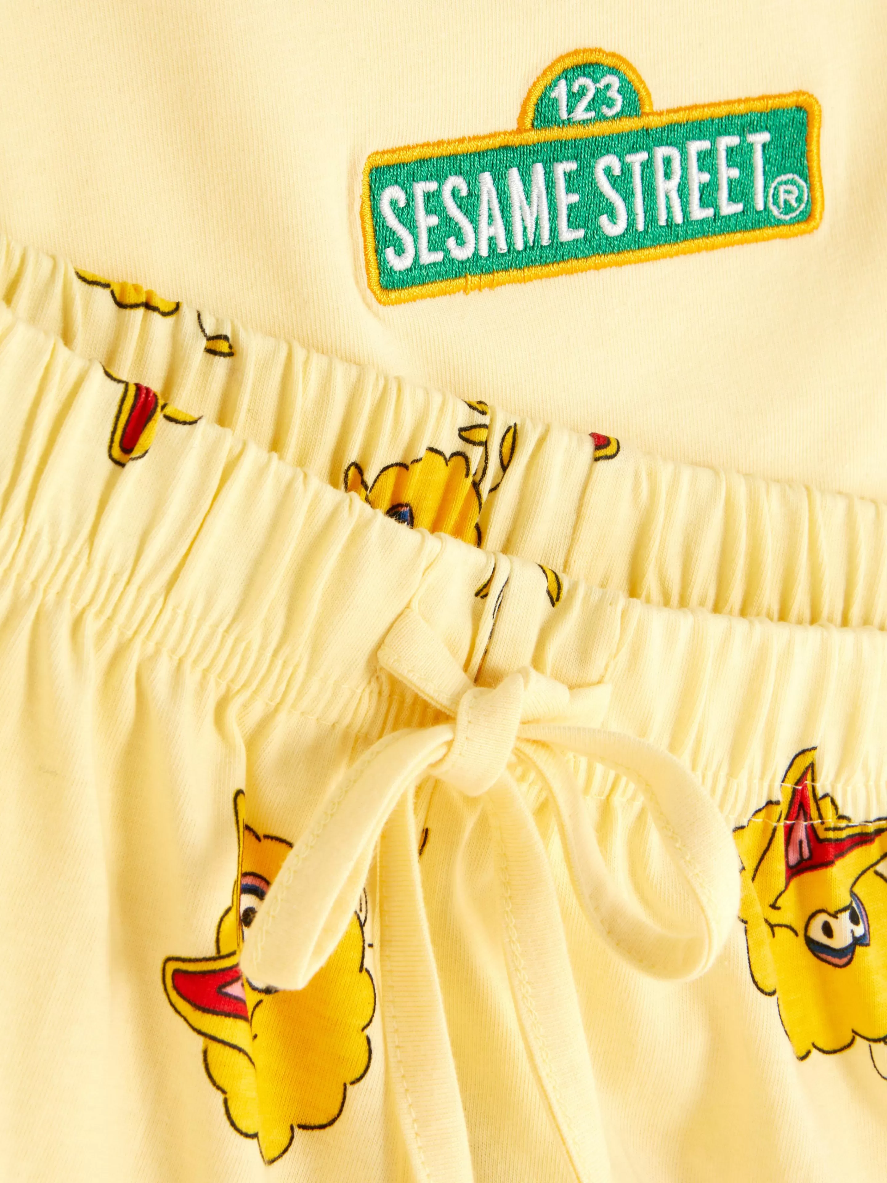 Pijamas*Primark Pijama Calções Rua Sésamo Amarelo